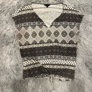 Lucky Brand Black and Gray Patterned Short Sleeve Top
